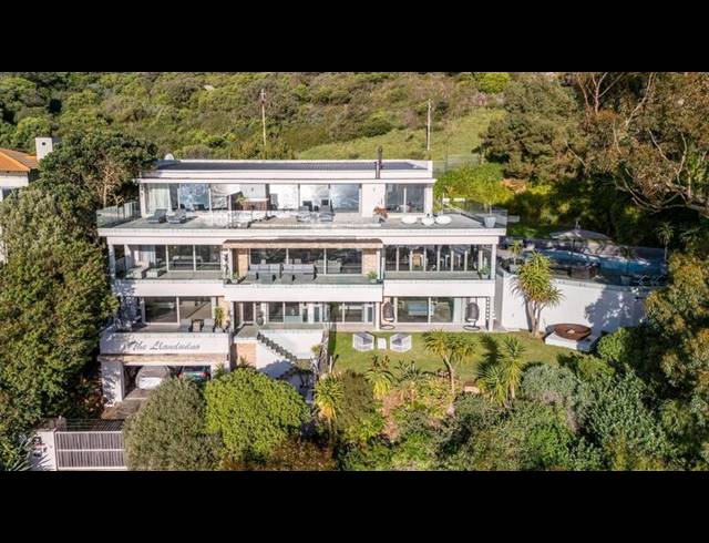 8 BEDROOM HOUSE FOR SALE IN LLANDUDNO